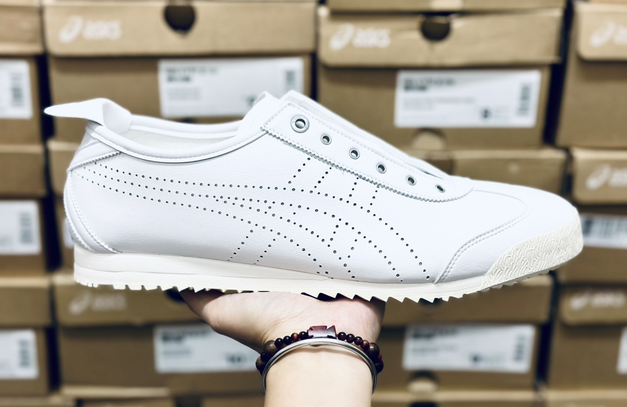 mexico 66 slip on white