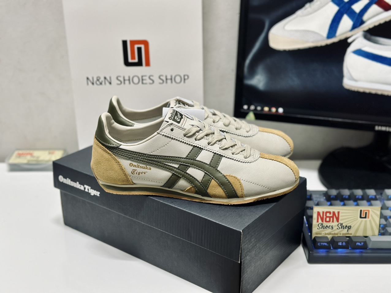 ONITSUKA TIGER RUNSPARK PUTTY SMOG GREEN