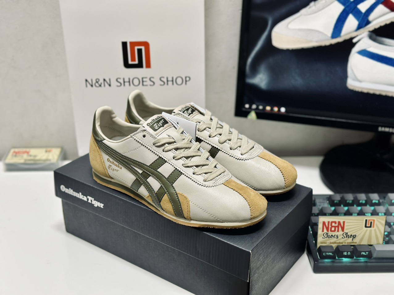 ONITSUKA TIGER RUNSPARK PUTTY SMOG GREEN ONITSUKA TIGER RUNSPARK PUTTY SMOG GREEN