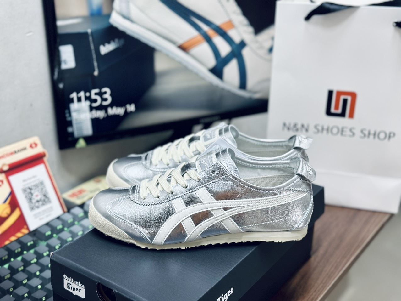 ONITSUKA MEXICO 66 SILVER OFF WHITE
