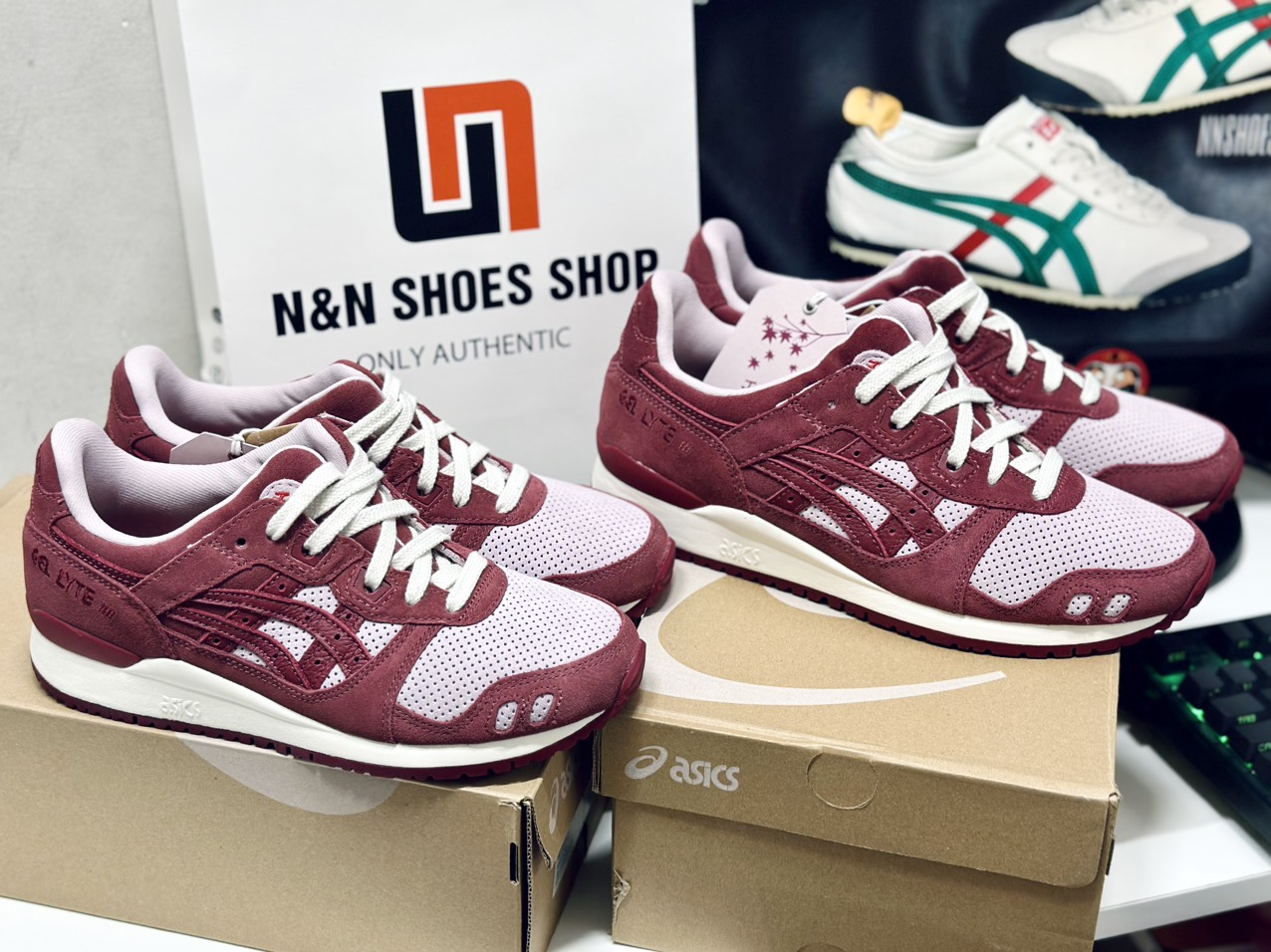 ASICS GEL LYTE III OG WATERSHED ROSE BEET RED ASICS GEL LYTE III OG WATERSHED ROSE BEET RED