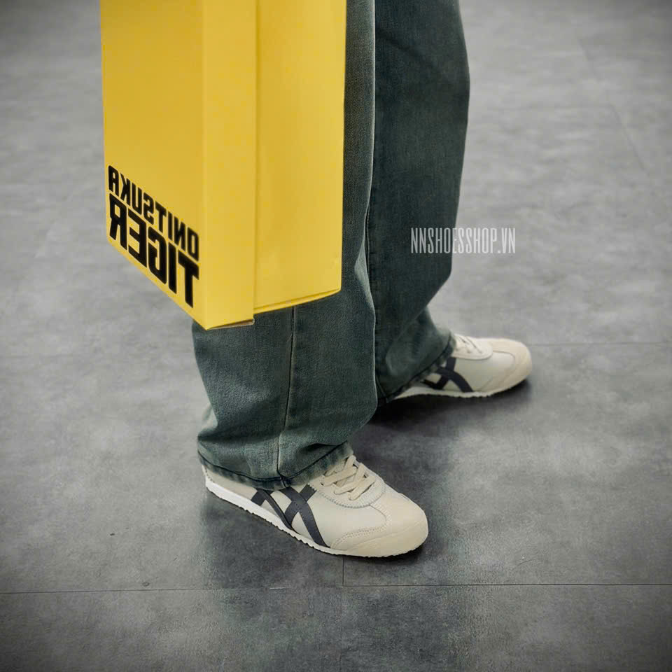 ONITSUKA MEXICO 66 OATMEAL CARBON ONITSUKA MEXICO 66 OATMEAL CARBON
