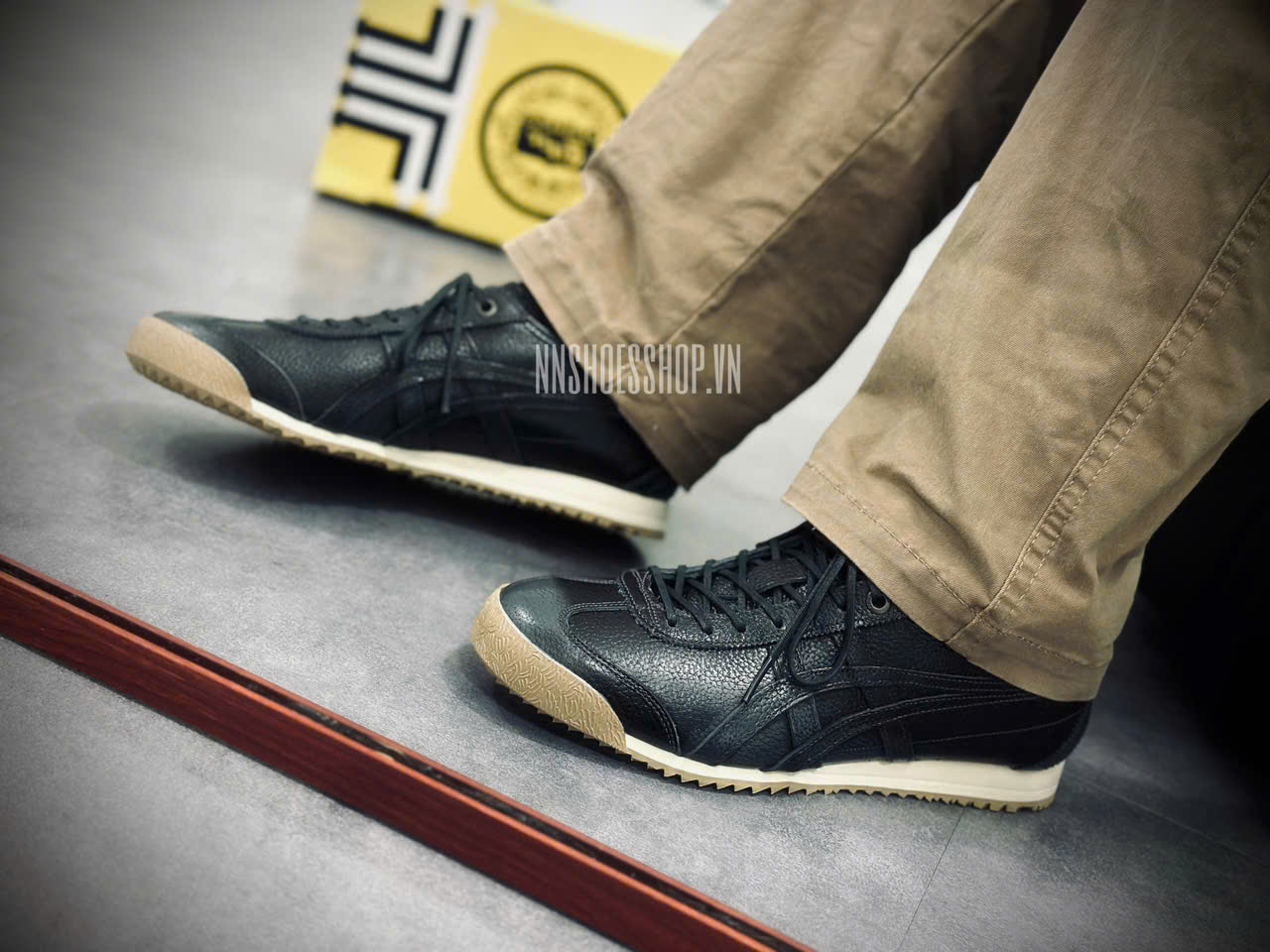 ONITSUKA MEXICO 66 SD GRAPHITE GREY ONITSUKA MEXICO 66 SD GRAPHITE GREY