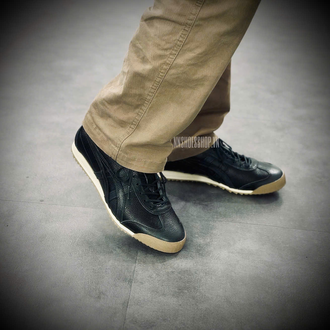ONITSUKA MEXICO 66 SD GRAPHITE GREY ONITSUKA MEXICO 66 SD GRAPHITE GREY