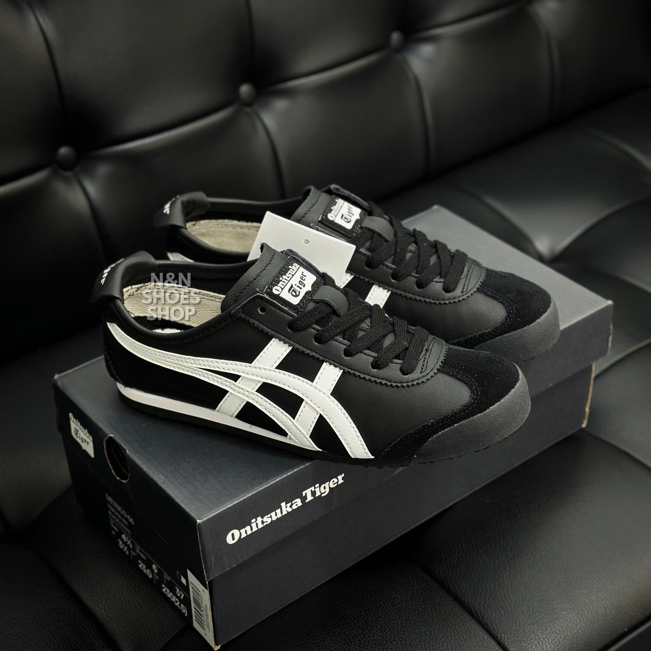 ONITSUKA MEXICO 66 BLACK WHITE ONITSUKA MEXICO 66 BLACK WHITE
