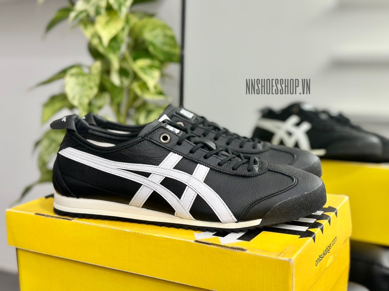 ONITSUKA MEXICO 66 SD BLACK WHITE