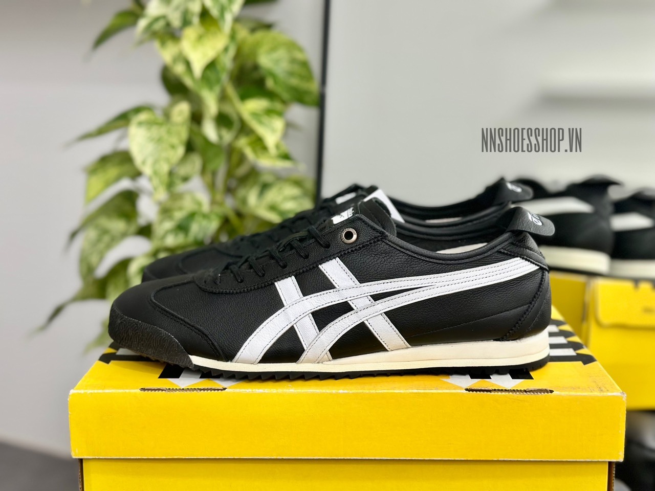 ONITSUKA MEXICO 66 SD BLACK WHITE